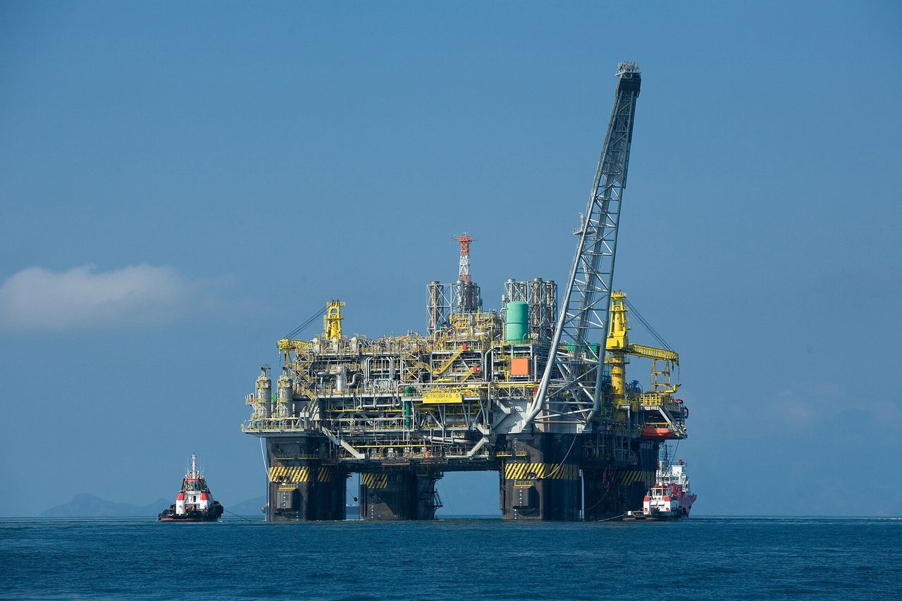 Illustration : plate-forme pétrolière