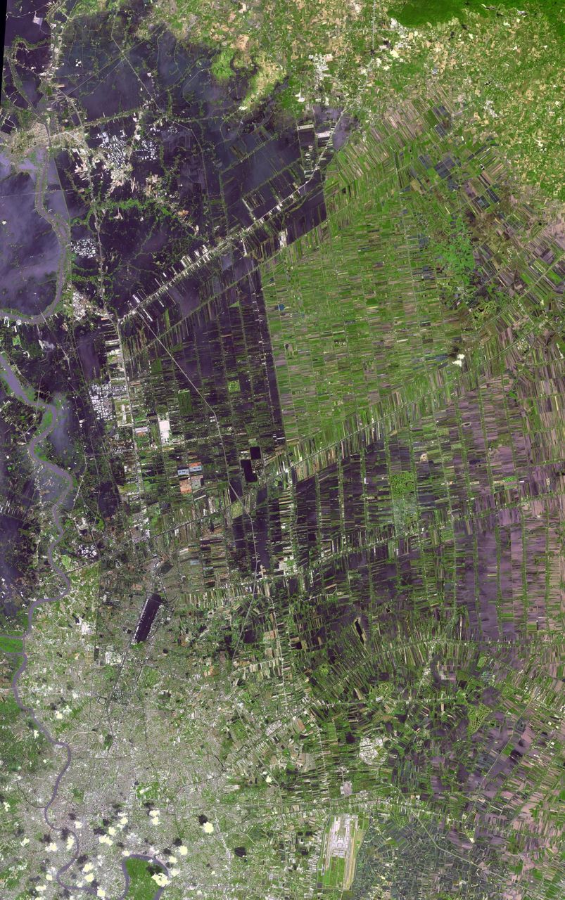 Archive image : NASA Spacecraft Shows Continued Flooding Woes in Thailand (2011)